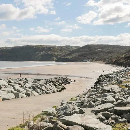 Sea-u-soon * Saltburn-by-the-Sea